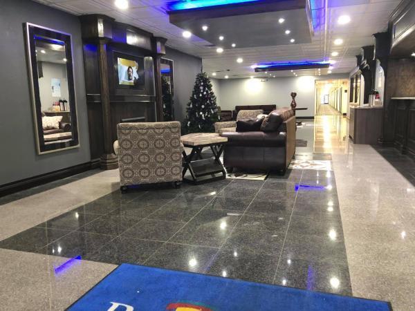 Baymont By Wyndham Ferndale/Royal Oak酒店 外观 照片